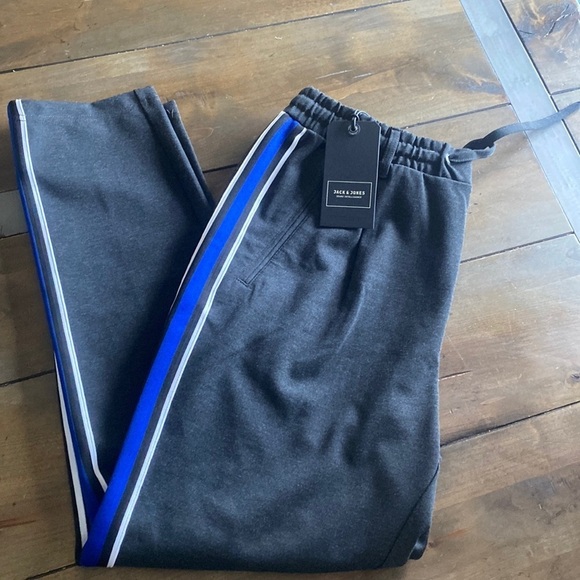 Jack & Jones Tapered Bega Gray Athletic Jogger Pants size 32x32 Blue Stripe‎ New - Picture 2 of 6